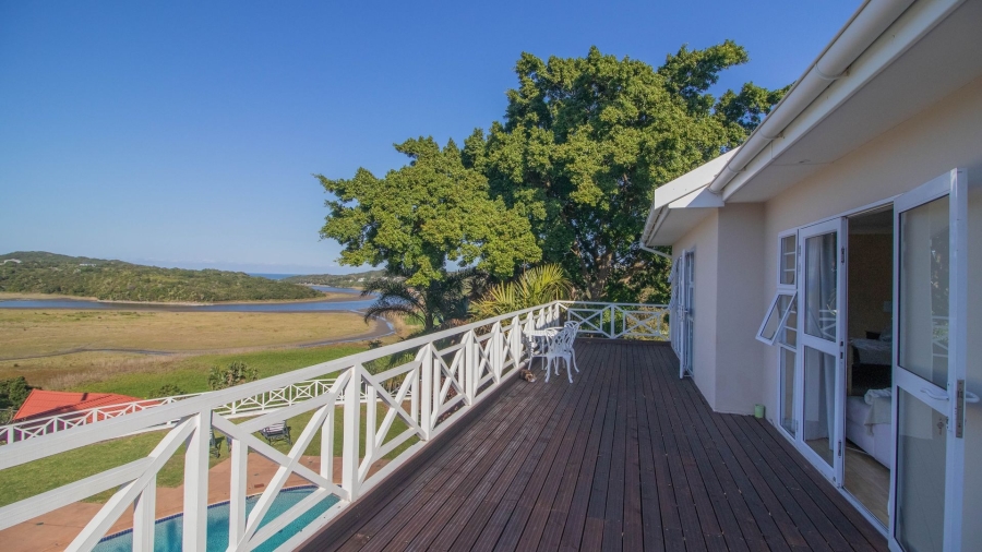 6 Bedroom Property for Sale in Beacon Bay Eastern Cape